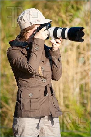 Female-Photographer-1314499